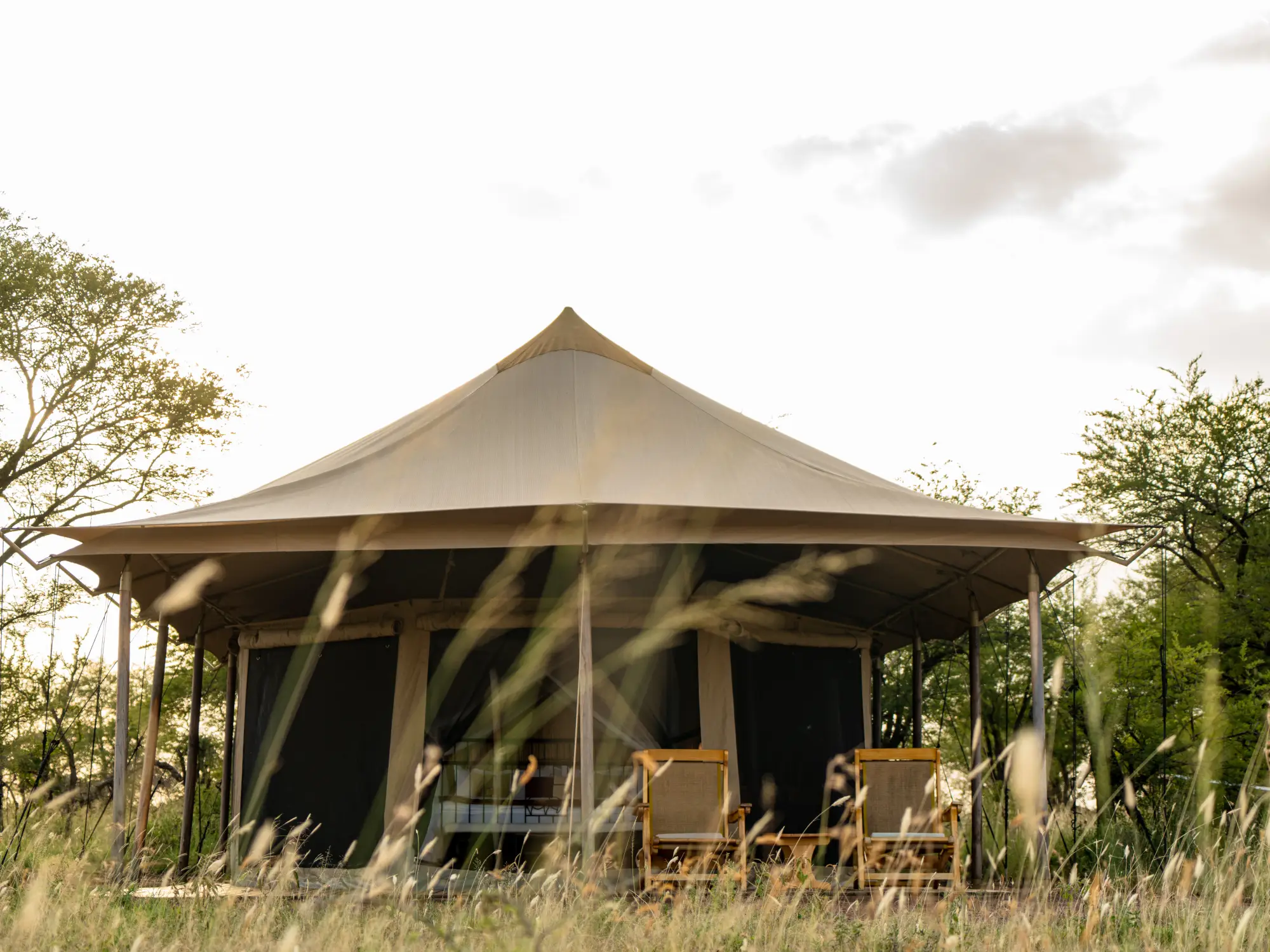 2Friends-Beach-Hotel-aussen