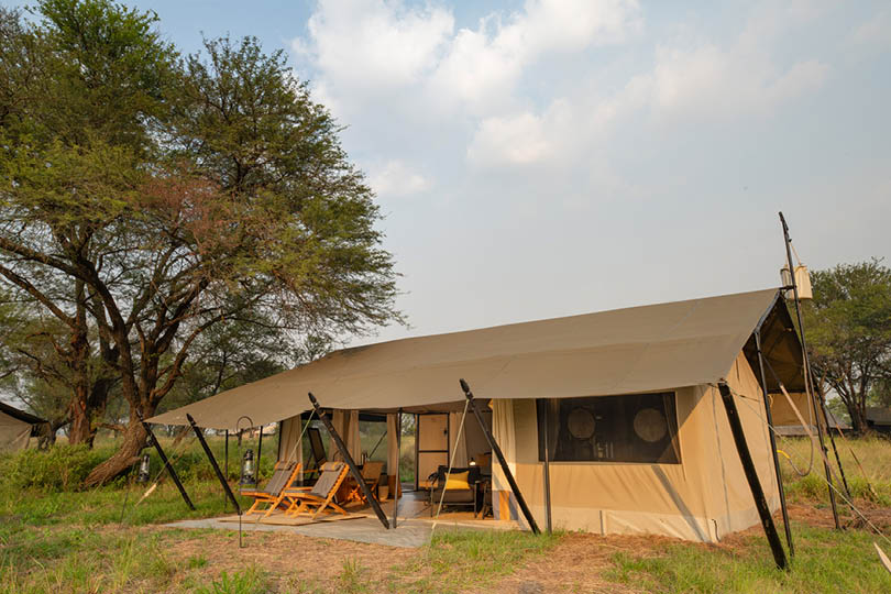 2Friends-Beach-Hotel-aussen