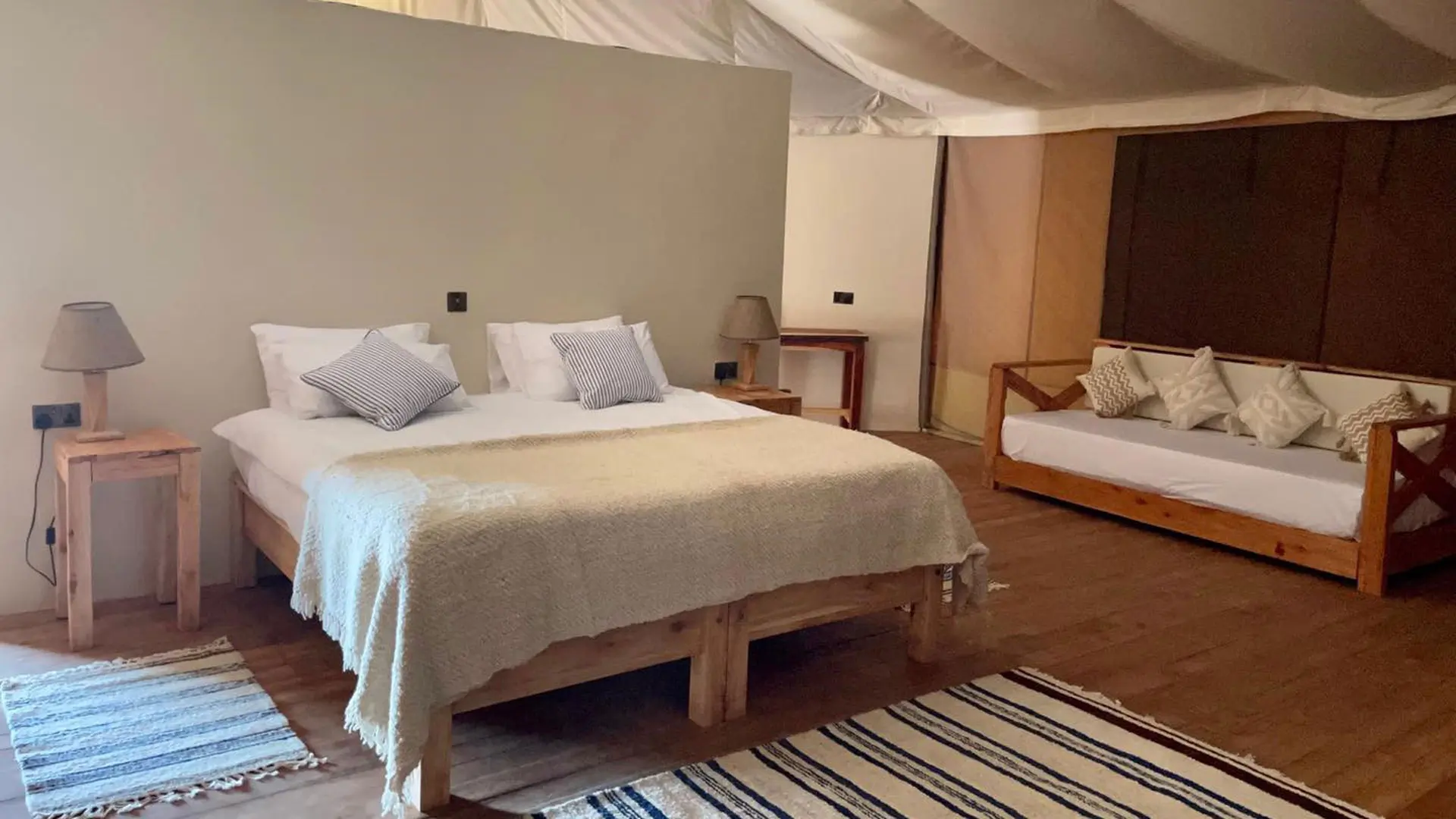 2Friends-Beach-Hotel-Schlafzimmer2