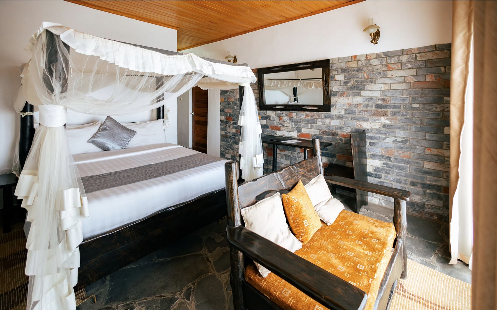 2Friends-Beach-Hotel-Schlafzimmer2