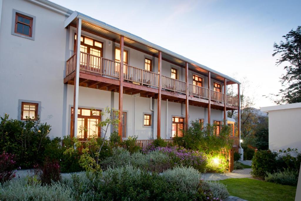 Queen_Of_Calitzdorp_Aussenansicht 2Friends-Beach-Hotel-Bad