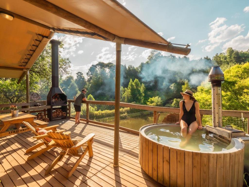 2Friends-Beach-Hotel-Bad