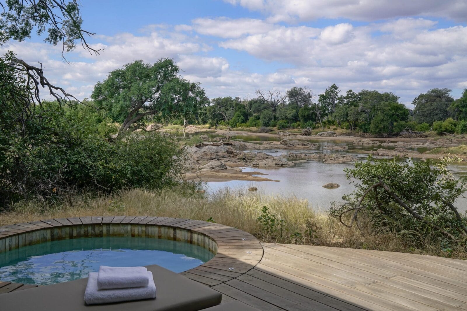 2Friends-Beach-Hotel-Bad