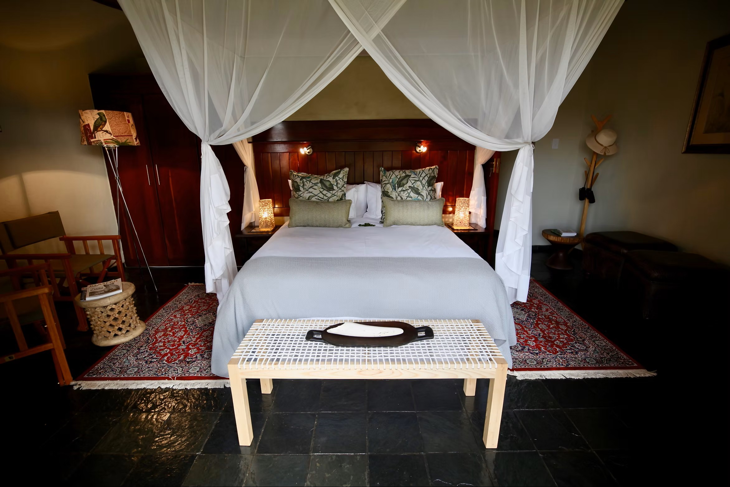 River_Rock_Lodge_Zimmer 2Friends-Beach-Hotel-Schlafzimmer2