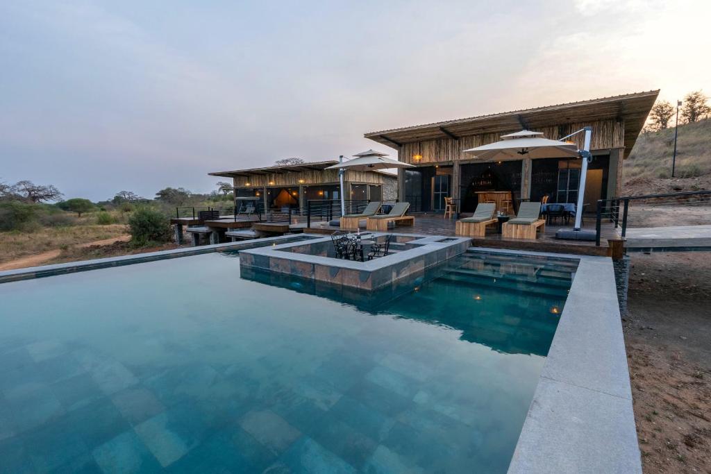 2Friends-Beach-Hotel-Bad