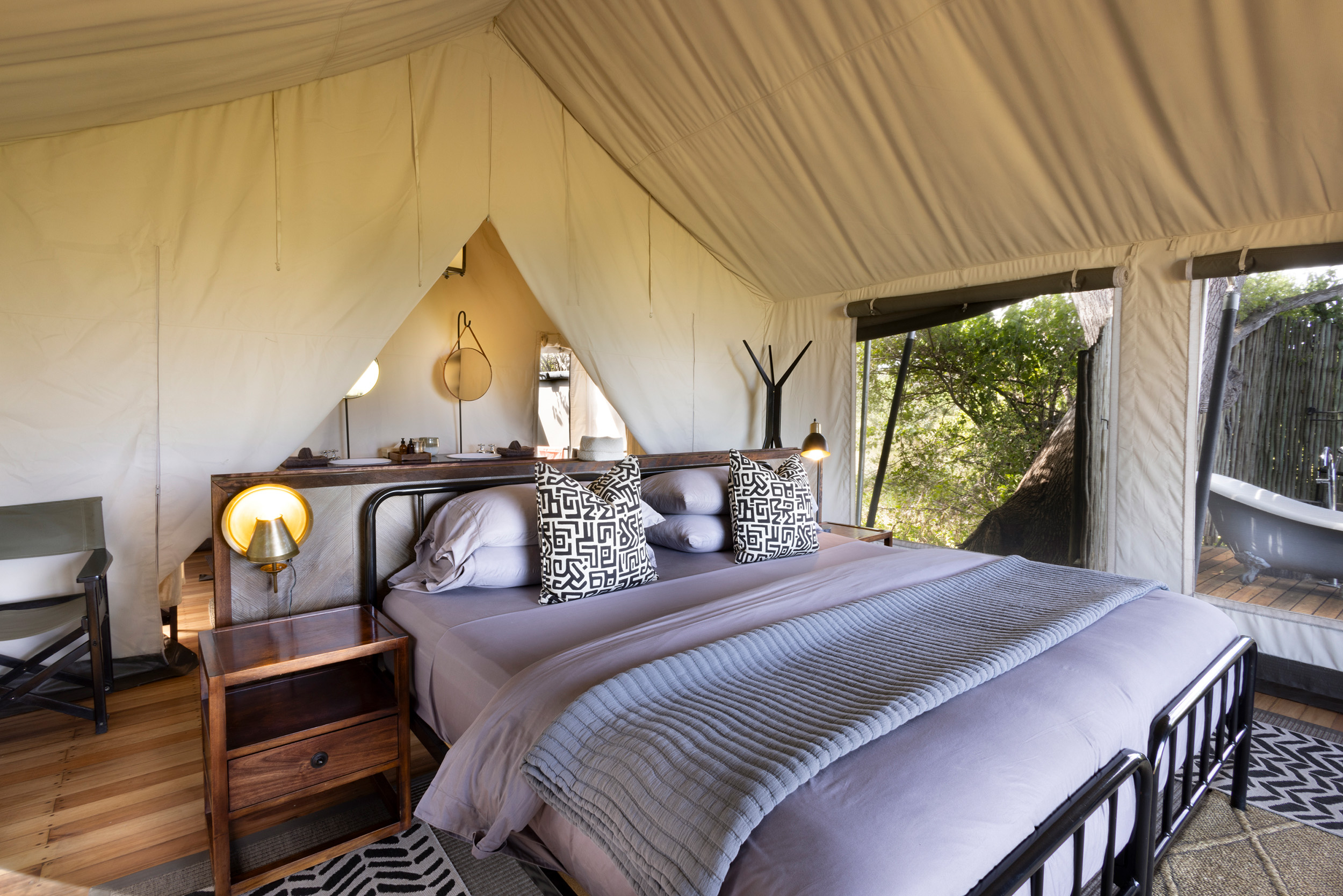 2Friends-Beach-Hotel-aussen