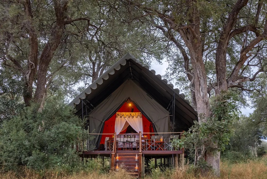 2Friends-Beach-Hotel-aussen
