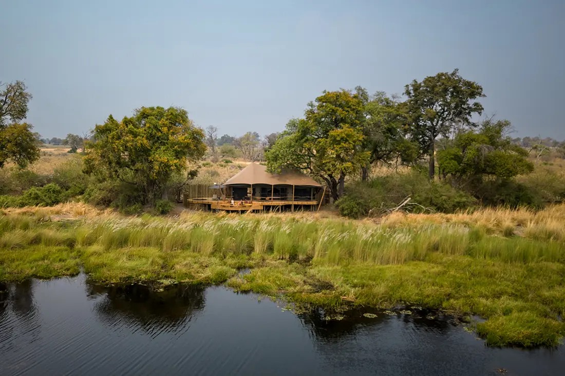 2Friends-Beach-Hotel-aussen
