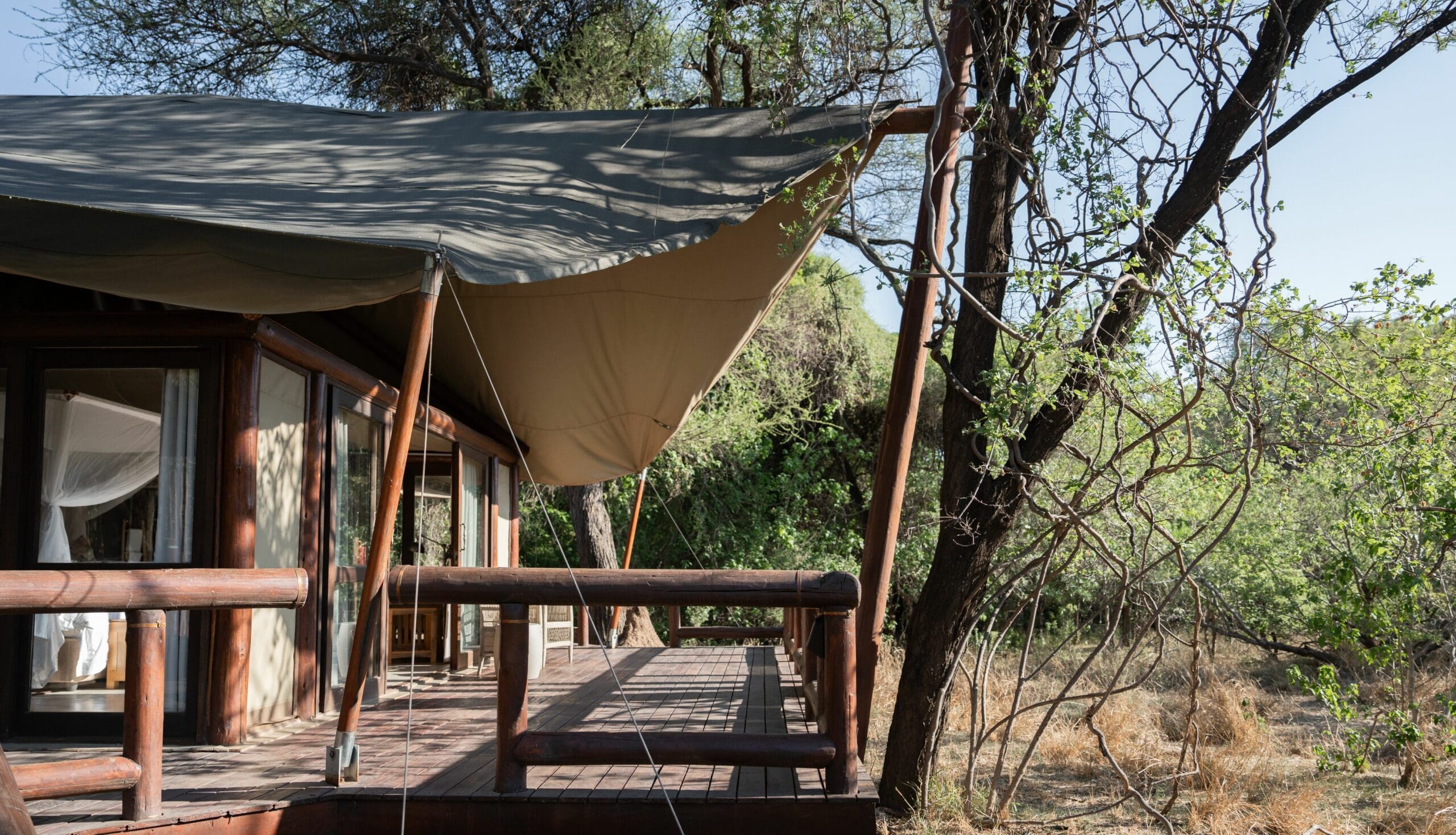 2Friends-Beach-Hotel-aussen