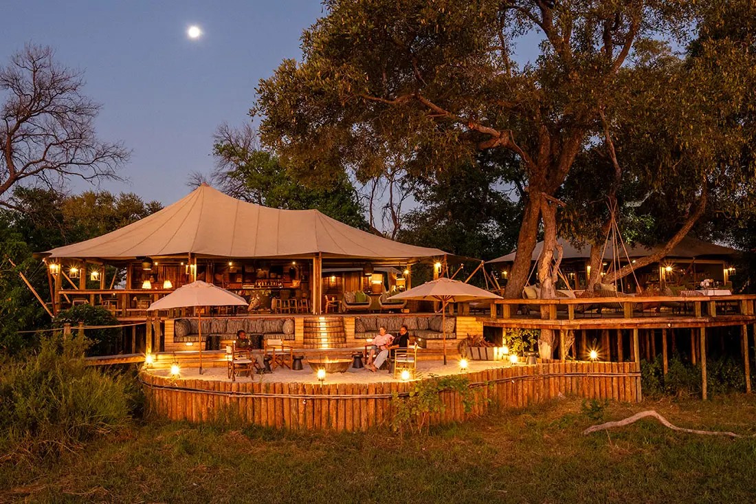 2Friends-Beach-Hotel-aussen